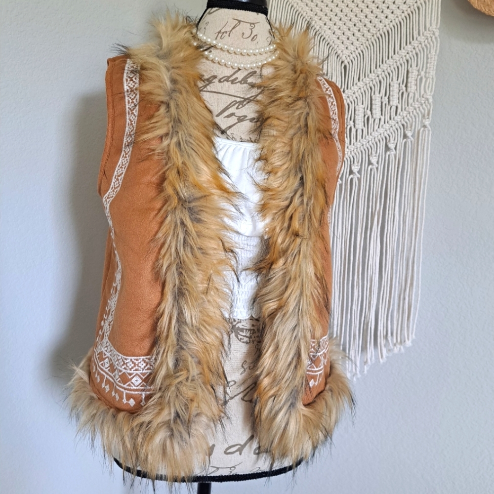 DejaVu Winter Faux Fur Vest